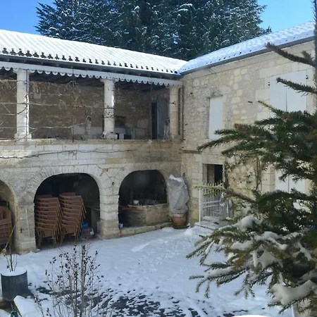 D'hotes Le Donjon Couette-café