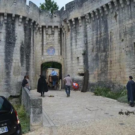 D'hotes Le Donjon Bourdeilles