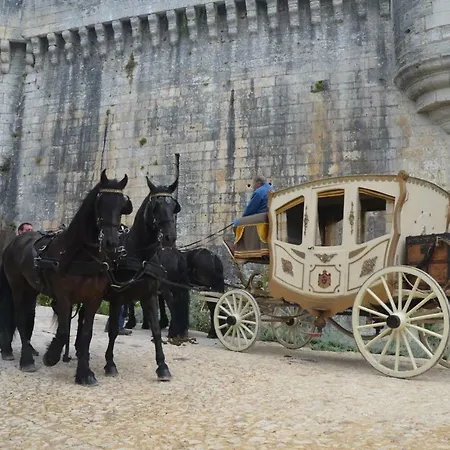 Couette-café D'hotes Le Donjon